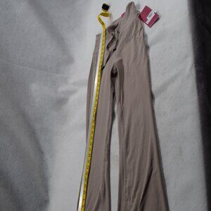 kensie Women's Stretch Flare Leggings Color Taupe Size Small NWT #0281